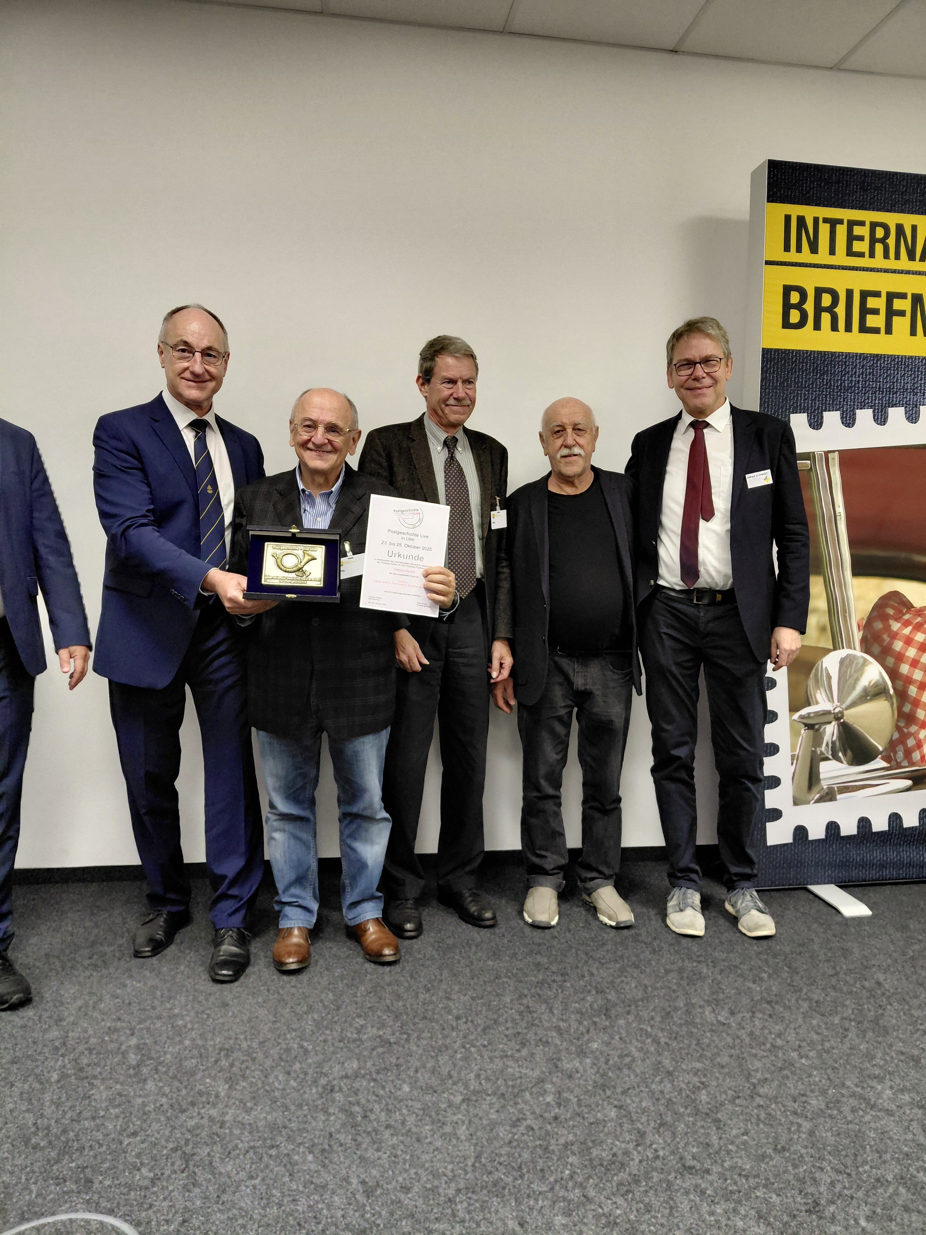 Vittorio Morani riceve il Bronze Posthorn in classe Storia postale prima dell'UPU - Periodo filatelico.